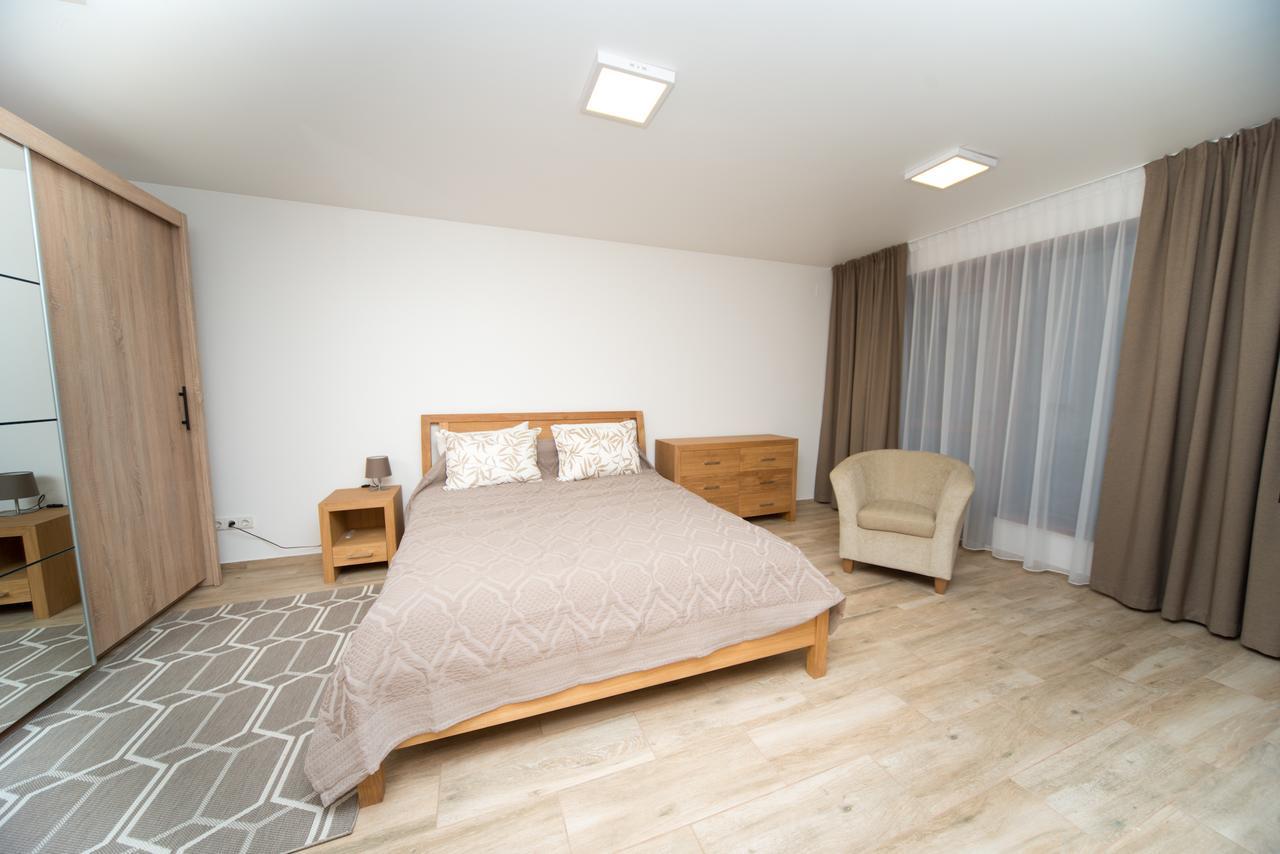 Petro Delux Apartments Kaunas Exteriör bild