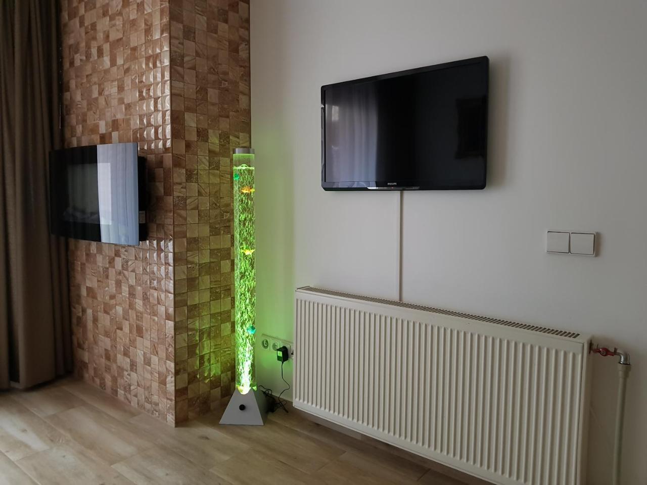 Petro Delux Apartments Kaunas Exteriör bild
